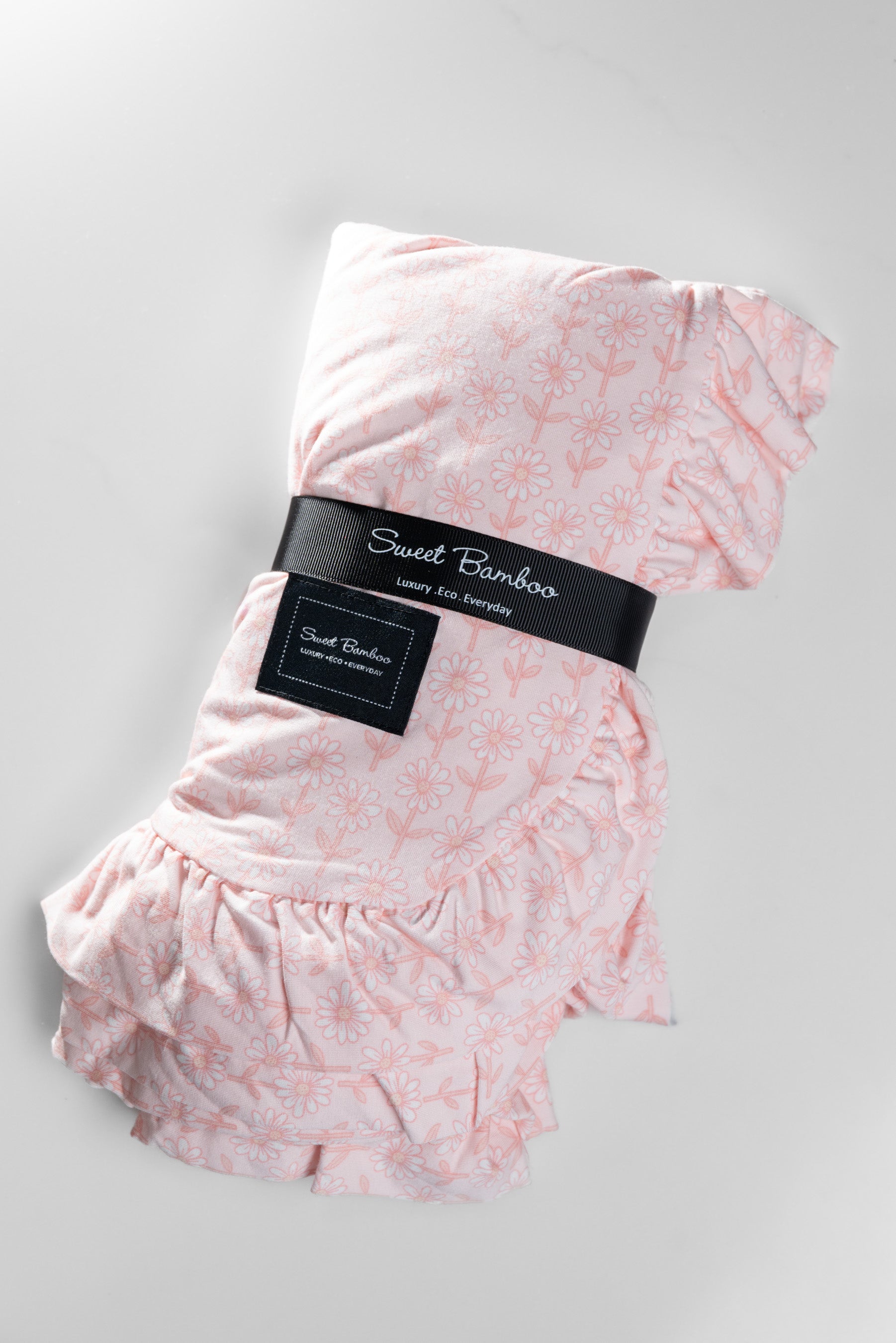 Devan Ruffle Blanket